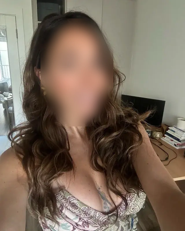 Nathalie - Image 1
